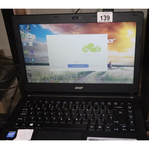 139 - Acer laptop ES1-411 series model number PA-1450-26 with charger. P&P Group 3 (£25+VAT for the first ... 