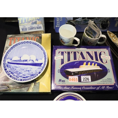 226 - Mixed Titanic memorabilia including the Official Story, jigsaw etc. P&P Group 3 (£25+VAT for the fir... 