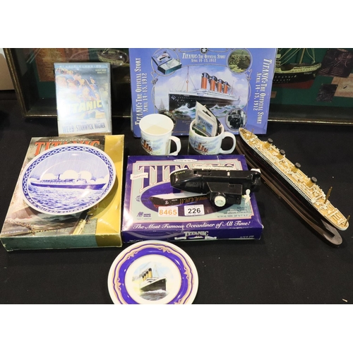 226 - Mixed Titanic memorabilia including the Official Story, jigsaw etc. P&P Group 3 (£25+VAT for the fir... 