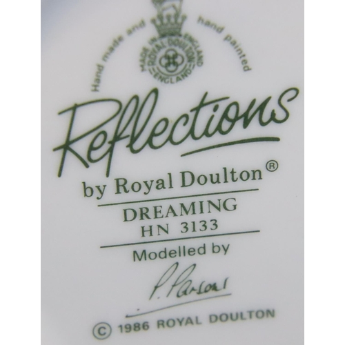 258 - Royal Doulton Reflections Dreaming figurine, HN 3133, H: 22.5cm . P&P Group 2 (£18+VAT for the first... 