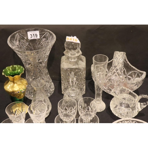 319 - Collection of mixed crystal and glassware. Not available for in-house P&P, contact Paul O'Hea at Mai... 