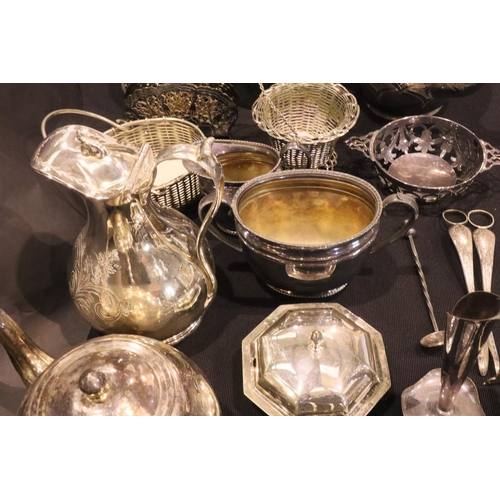 325 - Collection of mixed silver plated items. Not available for in-house P&P, contact Paul O'Hea at Mailb... 