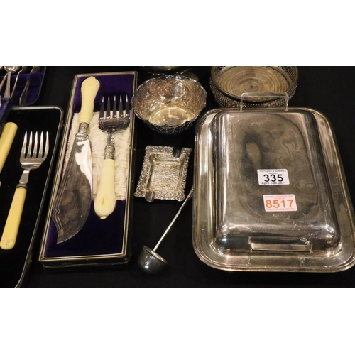 335 - Collection of boxed silver plated flatware, two chafing dishes and other silver plate. P&P Group 3 (... 