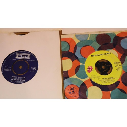 206 - Twelve Rolling Stones singles. P&P Group 2 (£18+VAT for the first lot and £3+VAT for subsequent lots... 