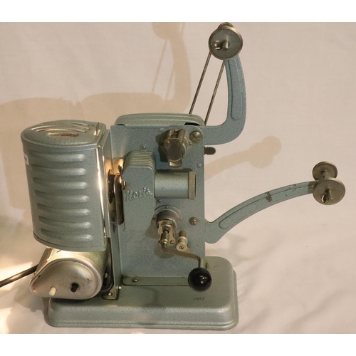 359 - An early Noris 9.5mm projector; good condition; bulb works; can be hand cranked.  Made from 1952 in ... 