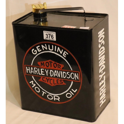 376 - Harley Davidson enamelled motor oil can with brass top. P&P Group 3 (£25+VAT for the first lot and £... 