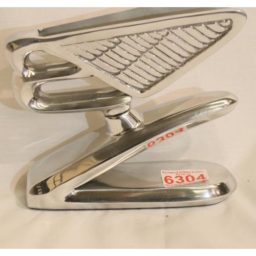 377 - Chrome Bentley B sign, H: 16 cm. P&P Group 2 (£18+VAT for the first lot and £3+VAT for subsequent lo... 