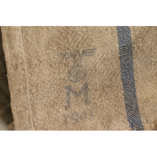 401 - 1941 dated Kriegsmarine towel. P&P Group 2 (£18+VAT for the first lot and £3+VAT for subsequent lots... 