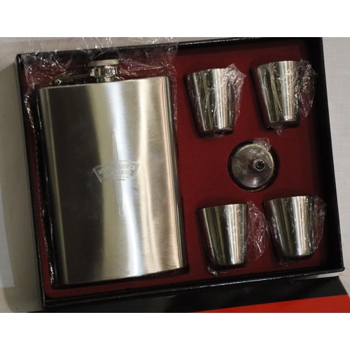 404 - New Royal Marine commando hip flask set. P&P Group 2 (£18+VAT for the first lot and £3+VAT for subse... 