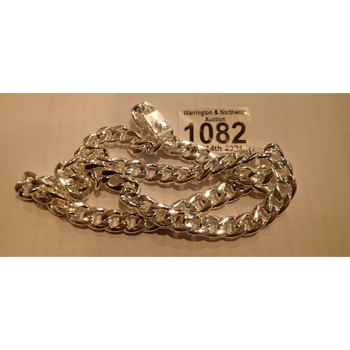 Lot 1082      