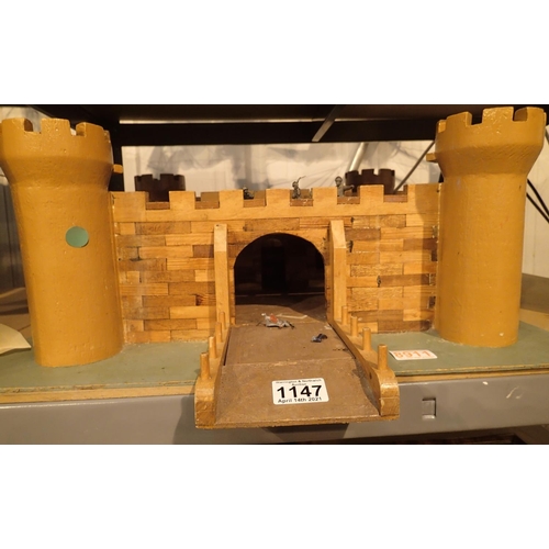 1147 - Childs wooden castle with toy soldiers. Not available for in-house P&P, contact Paul O'Hea at Mailbo... 