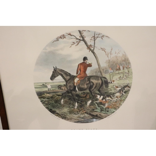 512 - Set of five framed and glazed fox hunting related circular prints, printed by WJ Shafer and engraved... 