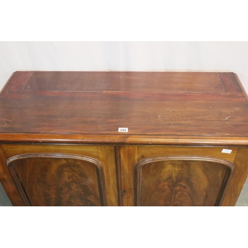 548 - Victorian mahogany two door fitted sideboard, 122 x 52 x 82 cm H. Not available for in-house P&P, co... 