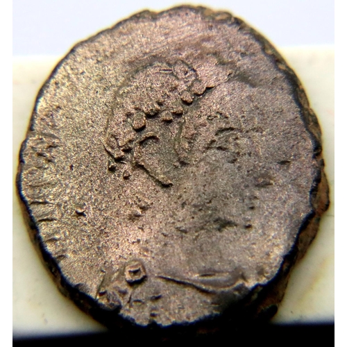 2386 - Roman Bronze AE4 of Constantine dynasty - minted in Nikomedia. P&P Group 1 (£14+VAT for the first lo... 