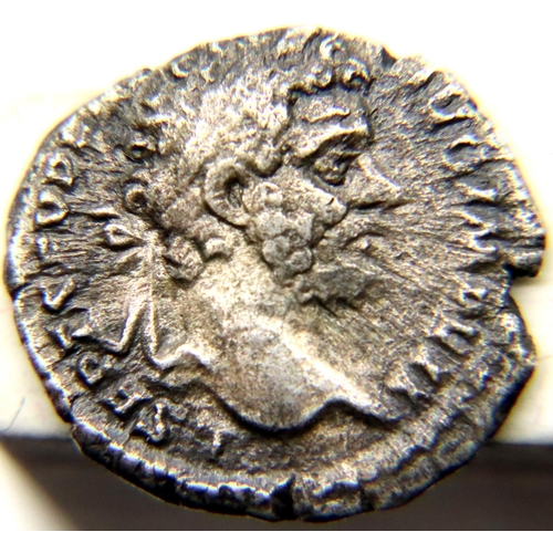 2403 - Roman Silver Denarius of Emperor Septimius Severus (Died in York 211AD). P&P Group 1 (£14+VAT for th... 