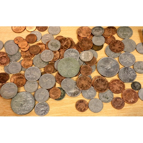 2446 - Box of UK coins. P&P Group 2 (£18+VAT for the first lot and £3+VAT for subsequent lots)