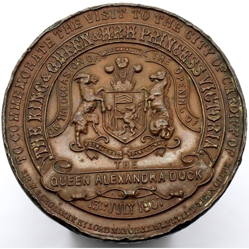 2469 - Large Bronze medal of King Edward VII visit to Cardiff. P&P Group 1 (£14+VAT for the first lot and £... 