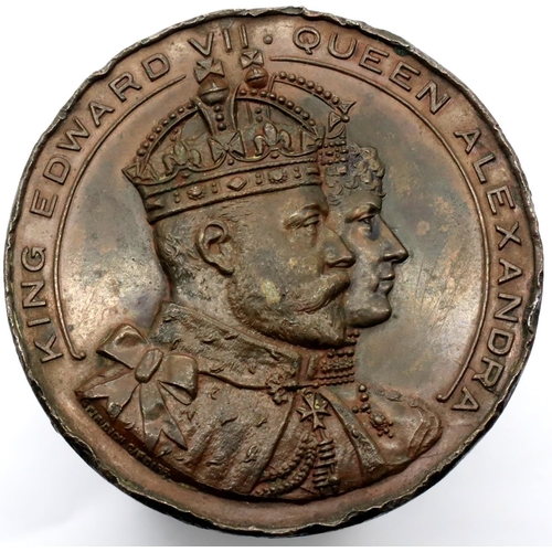 2469 - Large Bronze medal of King Edward VII visit to Cardiff. P&P Group 1 (£14+VAT for the first lot and £... 