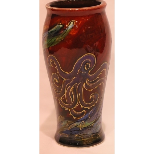 239 - Anita Harris Octopus and Crab vase trial, H: 18 cm. P&P Group 2 (£18+VAT for the first lot and £3+VA... 