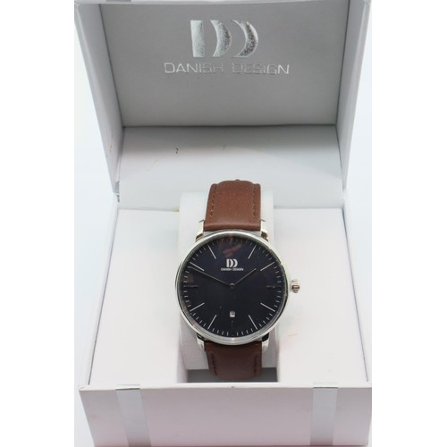 64 - Gents Danish design calendar wristwatch, D: 4 cm, new. P&P Group 1 (£14+VAT for the first lot and £1... 