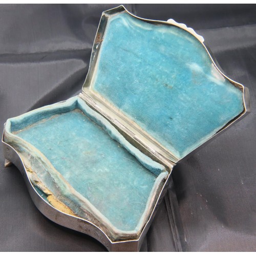 93 - Silver Art Deco jewellery box, assay marks for Birmingham. P&P Group 1 (£14+VAT for the first lot an... 