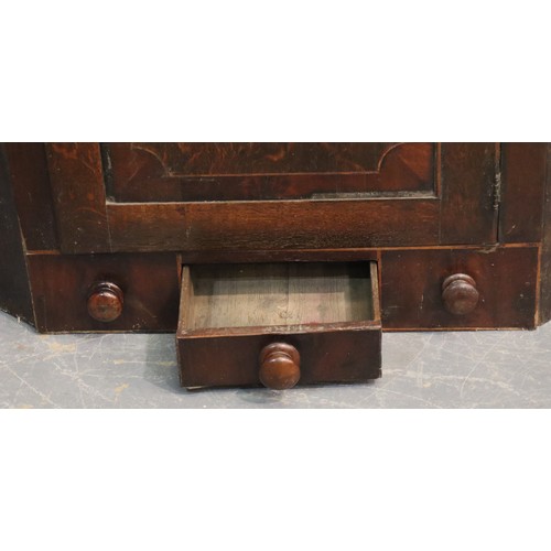 542 - Substantial George III cross banded oak and mahogany corner cupboard with single drawer, W: 93 cm, H... 