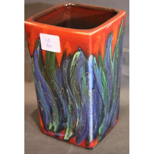 260 - Anita Harris fish vase trial, H: 15 cm. P&P Group 2 (£18+VAT for the first lot and £3+VAT for subseq... 