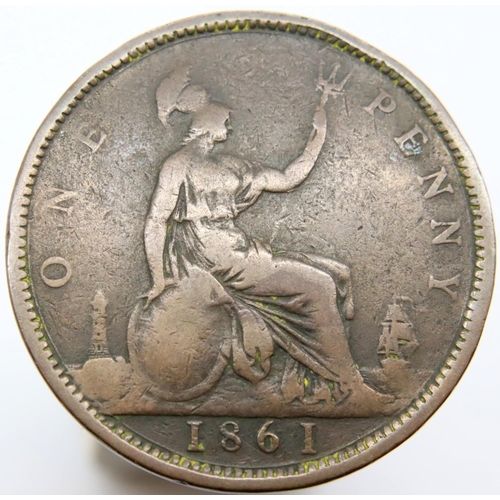 3086 - 1861 - Bronze Penny of Queen Victoria. P&P Group 1 (£14+VAT for the first lot and £1+VAT for subsequ... 