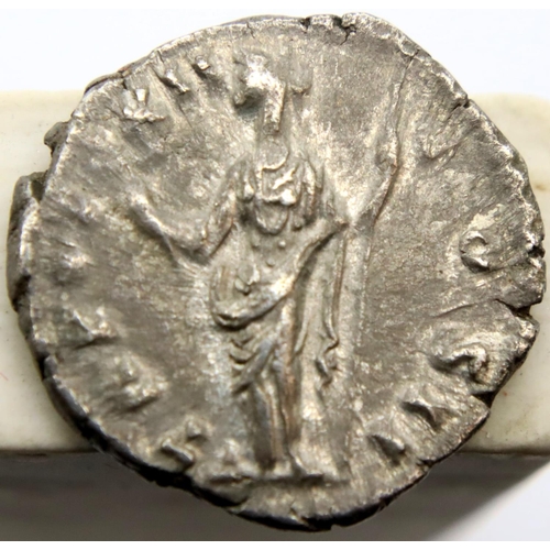 3115 - 199AD - Roman Silver Denarius of Emperor Septimius Severus with Slaves under his Banner. P&P Group 1... 