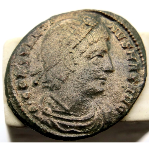 3145 - Roman Bronze AE3 of Constantine with legionary soldiers - minted in Constantinople. P&P Group 1 (£14... 