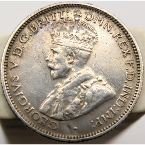 3210 - 1928 - Colonial Australian Silver Sixpence - George V. P&P Group 1 (£14+VAT for the first lot and £1... 