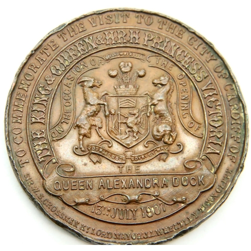 3253 - Large Bronze medal of Edward VII visit to Cardiff. P&P Group 1 (£14+VAT for the first lot and £1+VAT... 