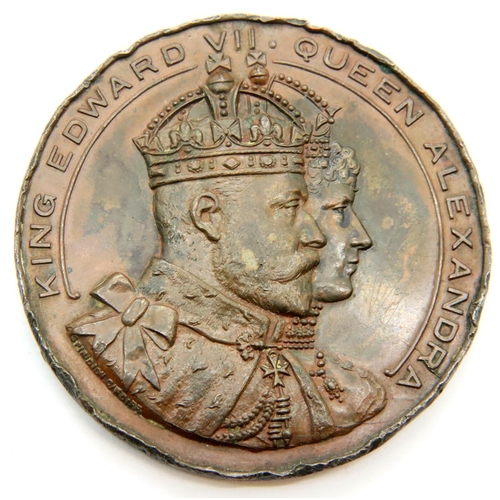 3253 - Large Bronze medal of Edward VII visit to Cardiff. P&P Group 1 (£14+VAT for the first lot and £1+VAT... 