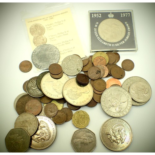 3257 - Collection of mostly Elizabeth II crowns and decimal coinage. P&P Group 1 (£14+VAT for the first lot... 