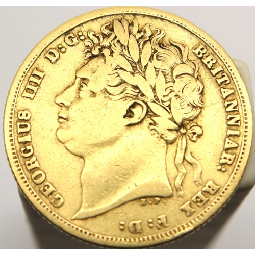 3271 - 1821 full sovereign of George IV. P&P Group 1 (£14+VAT for the first lot and £1+VAT for subsequent l... 