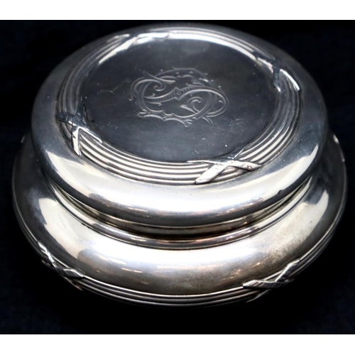 141 - Continental 800 silver lidded pot, 71g. P&P Group 1 (£14+VAT for the first lot and £1+VAT for subseq... 