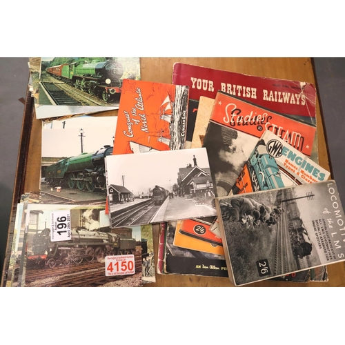 196 - Assorted railway books and approximately fifty colour train postcards. P&P Group 1 (£14+VAT for the ... 