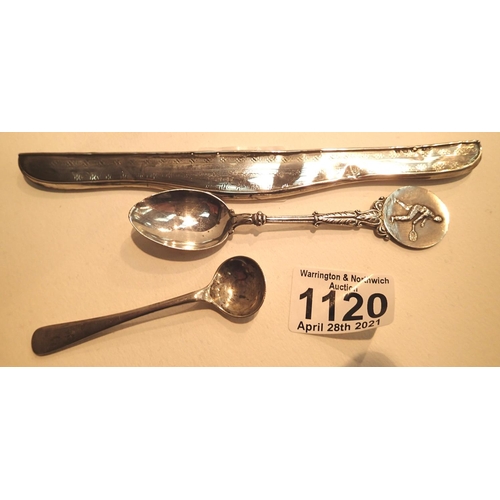 1120 - Hallmarked silver tennis teaspoon, silver salt spoon and silver comb. 20g. P&P Group 1 (£14+VAT for ... 