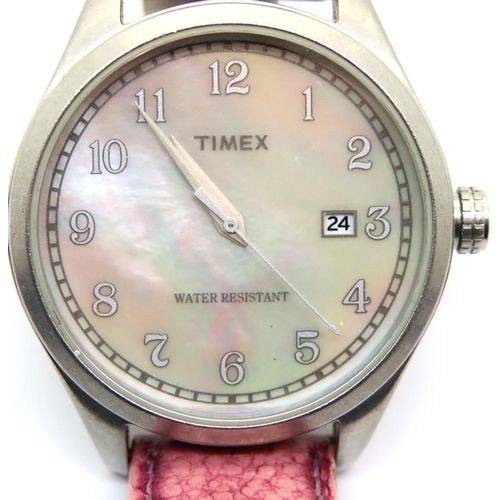 128 - Gents Timex vintage calendar wristwatch, dial D: 35 mm. P&P Group 1 (£14+VAT for the first lot and £... 