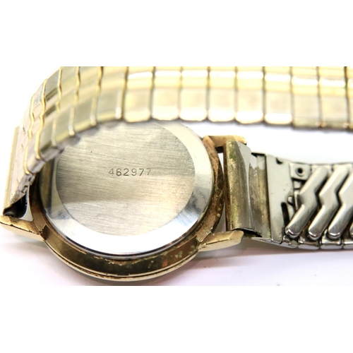 130 - Mixed gents and ladies wristwatches including Accurist. P&P Group 1 (£14+VAT for the first lot and £... 