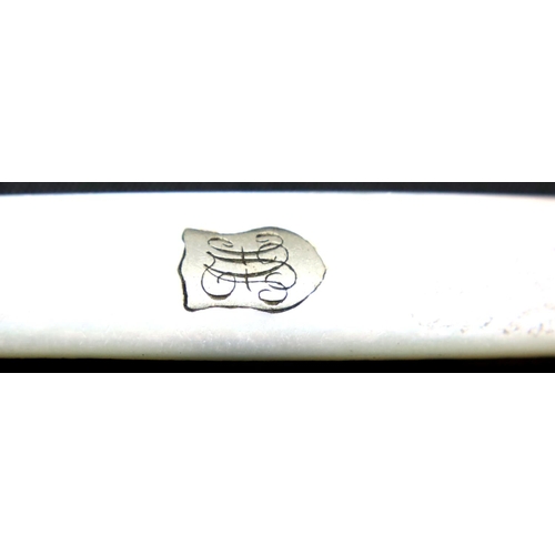 150 - Hallmarked silver fruit knife with mother of pearl handle. P&P Group 1 (£14+VAT for the first lot an... 