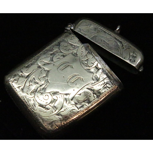 161 - White metal vesta case, L: 5 cm. P&P Group 1 (£14+VAT for the first lot and £1+VAT for subsequent lo... 