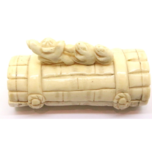 176 - Oriental bone lidded box of three Gods, H: 9.5 cm. P&P Group 1 (£14+VAT for the first lot and £1+VAT... 