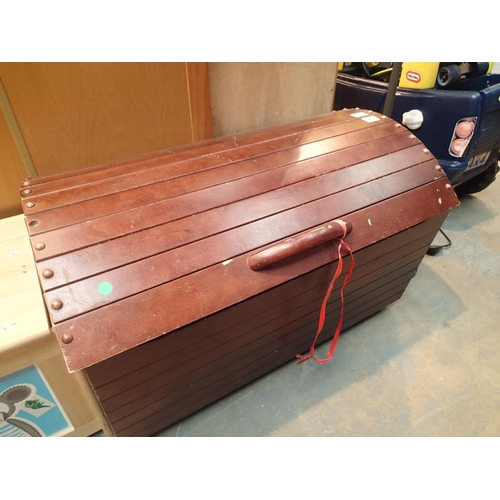 1457 - Modern mahogany lidded and wheeled trunk. Not available for in-house P&P, contact Paul O'Hea at Mail... 