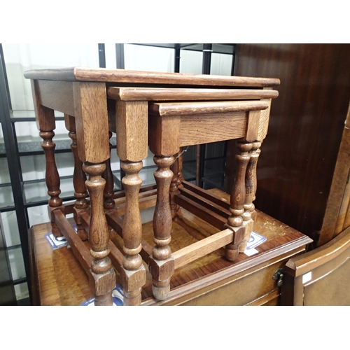 1489 - Oak nest of three tables. Not available for in-house P&P, contact Paul O'Hea at Mailboxes on 01925 6... 