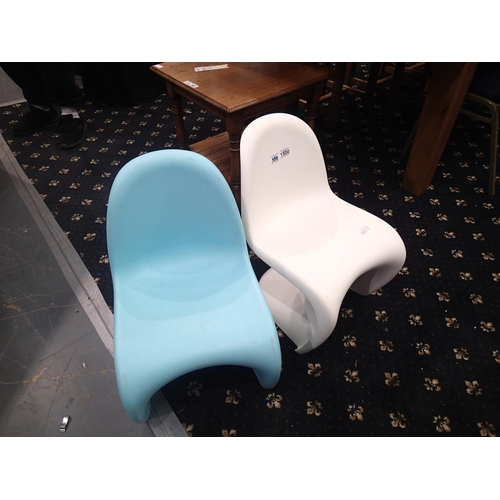 1500 - Two Vernier stacking plastic childs chairs in blue and white. Not available for in-house P&P, contac... 