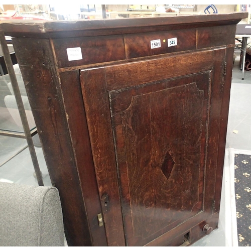 1501 - Substantial George III cross banded oak and mahogany corner cupboard with single drawer, W: 93 cm, H... 