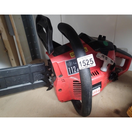 1525 - Sovereign petrol chainsaw. Not available for in-house P&P, contact Paul O'Hea at Mailboxes on 01925 ... 