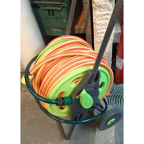 1531 - Wheeled and cooled large garden hose. Not available for in-house P&P, contact Paul O'Hea at Mailboxe... 