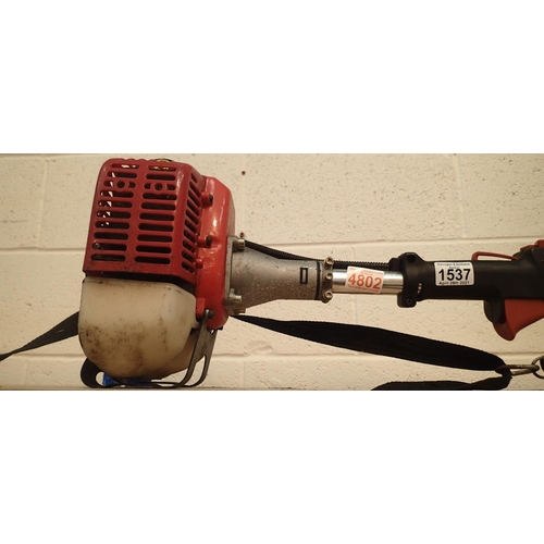 1537 - Tandy TLRH2G petrol garden hedge trimmer. Not available for in-house P&P, contact Paul O'Hea at Mail... 